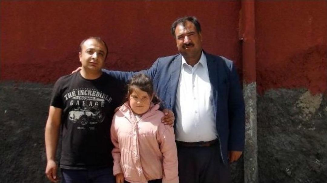 &Uuml;niversite &Ouml;ğrencilerinden K&ouml;y Okulu Tadilatı