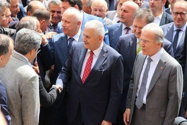 Ulaştırma Bakanı Binali Yıldırım Karabük’te