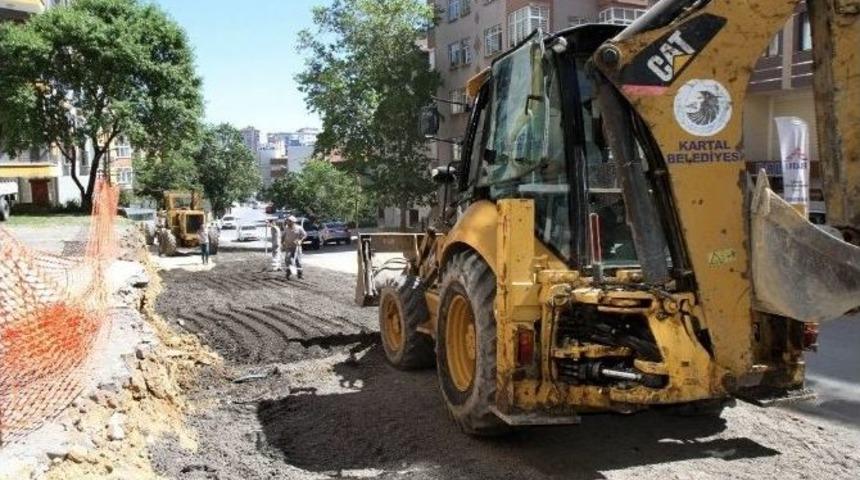 Kartal’da Yol Bakım Çalışmaları Sürüyor