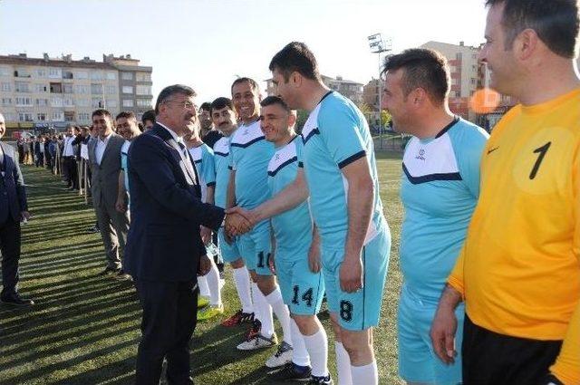 Niğde Belediyesinin 5. Futbol Turnuvası Başladı