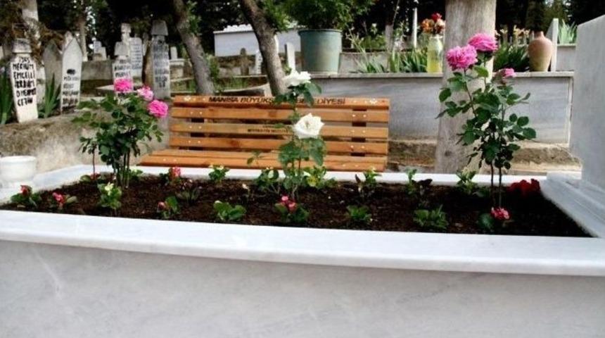 Şehidin Doğum G&uuml;n&uuml;nde Mezarına D&uuml;zenleme Yapıldı