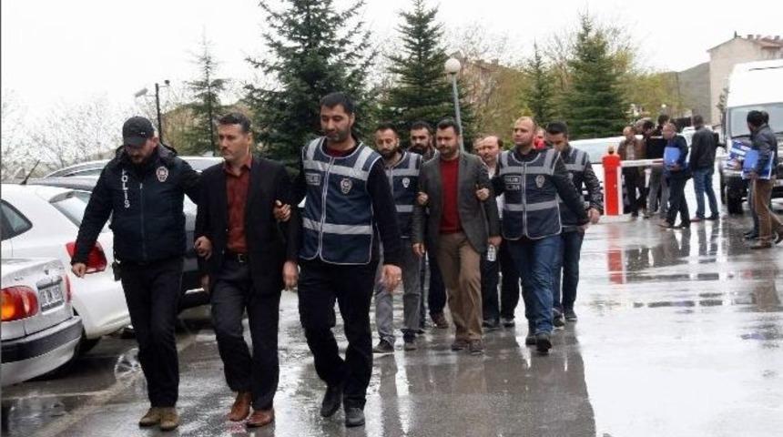 Yozgat&rsquo;ta Fet&ouml;/pdy Operasyonunda G&ouml;zaltına Alınan 6 Kişi Adliyeye Sevk Edildi