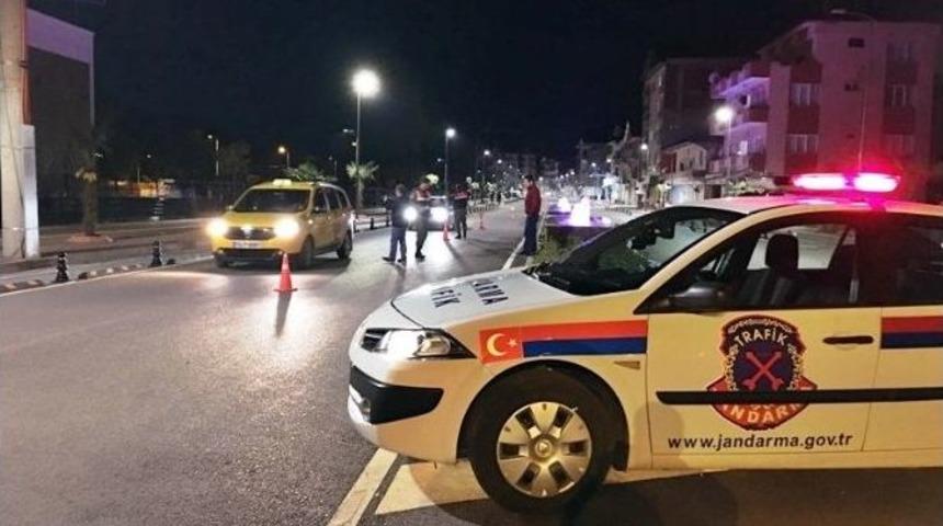 Jandarma Ekipleri Bartın&rsquo;da Alkol Kontrol&uuml; Yaptı