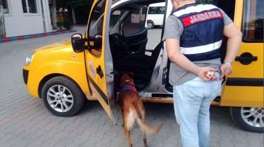 -jandarma 20 Paket Eroin Ele Ge&ccedil;irdi