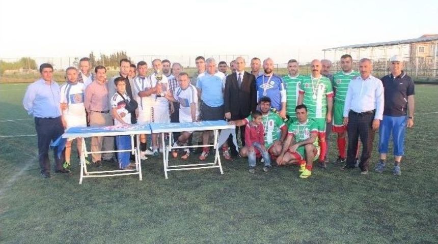 Samsat&rsquo;da D&uuml;zenlenen Futbol Turnuvası Sona Erdi