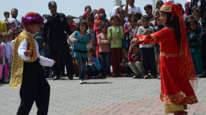 Suriyeli &Ccedil;ocuklara Aşı &Ccedil;alışmaları Başladı