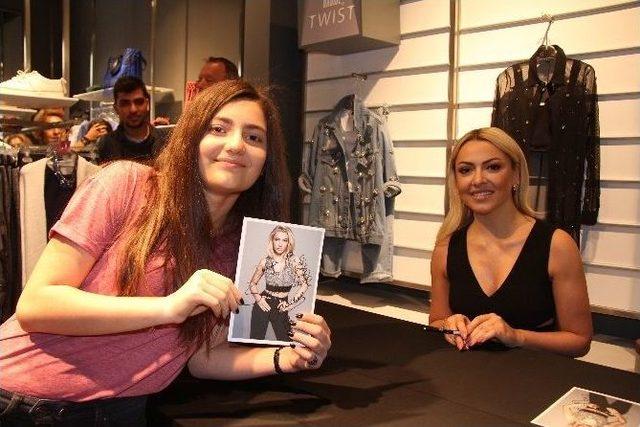 Hadise, Mersin’de Moda Severlerle Buluştu