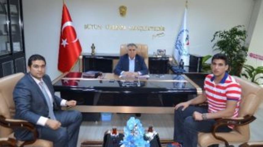 Hentbol&rsquo;de, Adıyamanlı Sporcu Şampiyonluk Getirdi