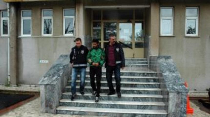 Sevgilisinin Boynunu Kesen Şahıs Yakalandı