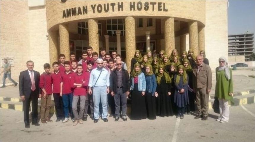 &Uuml;rd&uuml;n&rsquo;de Atakum İhl &Ouml;ğrencileri İle Buluştular