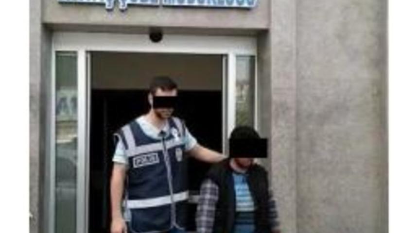 İki G&uuml;nde İki Cami Soymuş