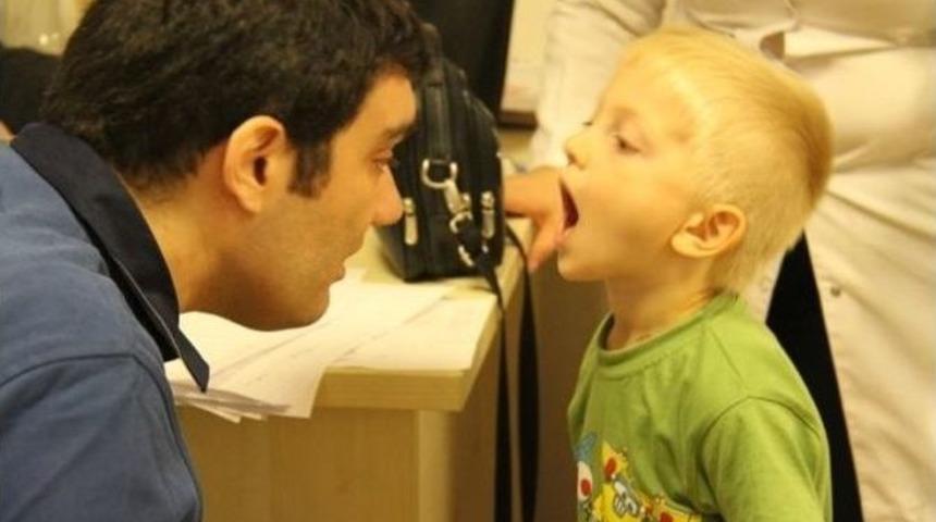 Okul &Ouml;ncesi Eğitim &Ouml;ğrencilerine Diş Sağlığı Taraması