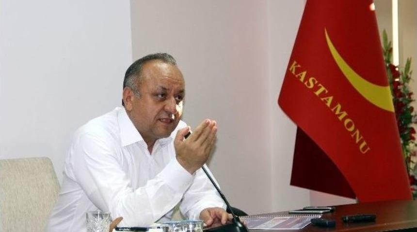 Belediye Başkanı K&ouml;&ccedil;ek Oynatılmasını Yasakladı