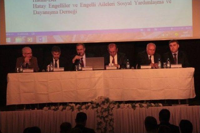 Hatay’da “yeni Anayasa Ve Başkanlık Sistemi” Paneli