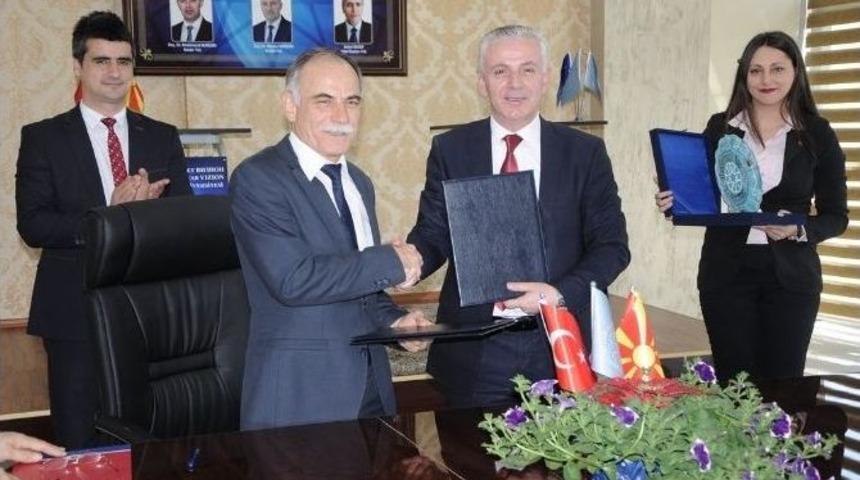 Om&uuml;, Makedonya Vizyon &Uuml;niversitesi İle İşbirliği Protokol&uuml; İmzaladı
