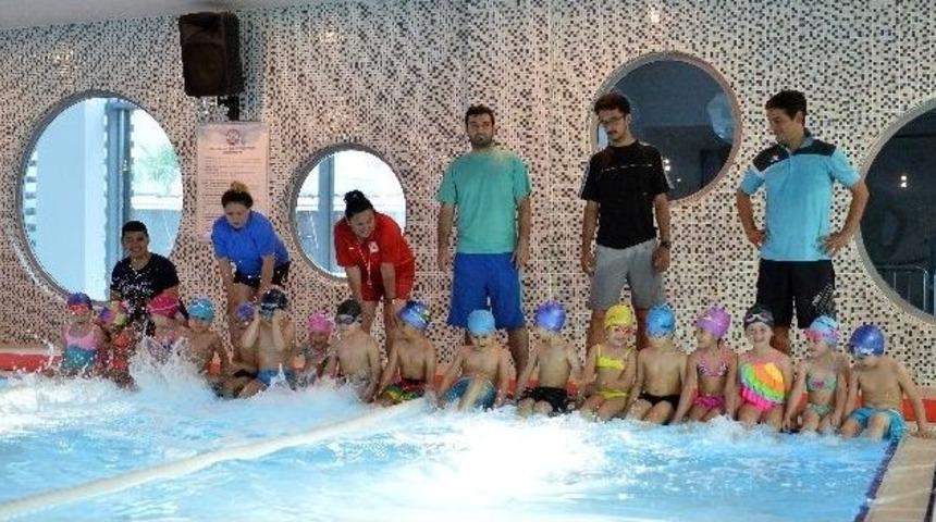 Muratpaşalı Minikler Kula&ccedil; Atıyor