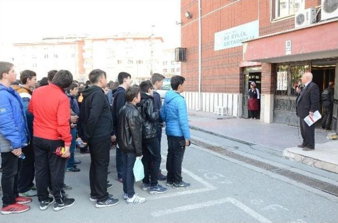 Okul M&uuml;d&uuml;r&uuml;nden &Ouml;ğrencilere Teog Ayarı