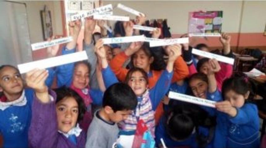 Cihanbeyli Gen&ccedil;lik Meclisi&rsquo;nin Okullara Desteği S&uuml;r&uuml;yor