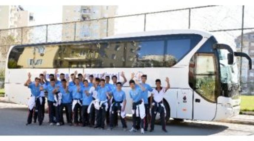 Muratpaşa&rsquo;nın Gen&ccedil;leri Şampiyonluk İstiyor