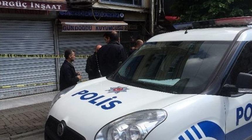 Kuyumcuyu Soymak İsteyen Zanlıyı Vatandaşlar Yakaladı