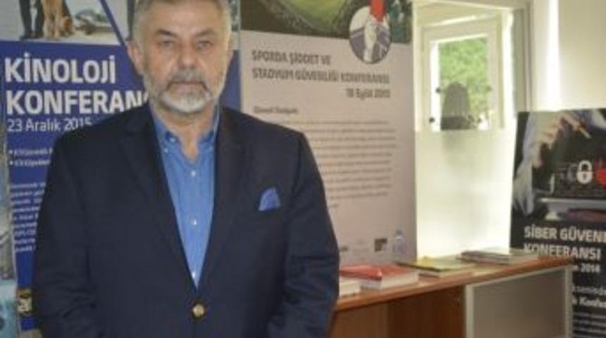 Osman &Ouml;zt&uuml;rk: "statta G&ouml;rev Yapan Kişilerin Eğitilmesi Lazım"