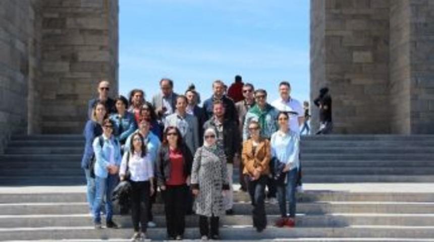 Verimlilik Değerlendirme Ekibi Şehitlikleri Ziyaret Etti