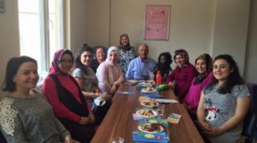 Hamilelik S&uuml;recinde Dikkat Edilmesi Gerekenler Anlatıldı