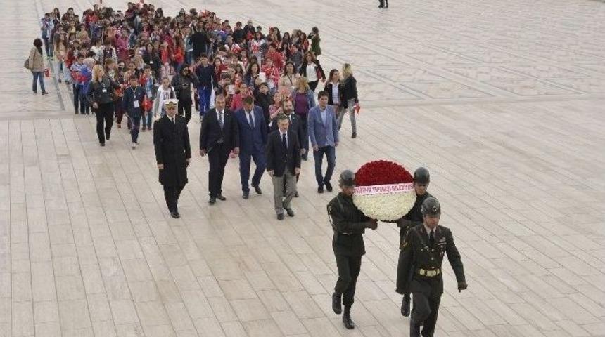 Eskişehirli 200 &Ccedil;ocuk Atalarının Huzurunda