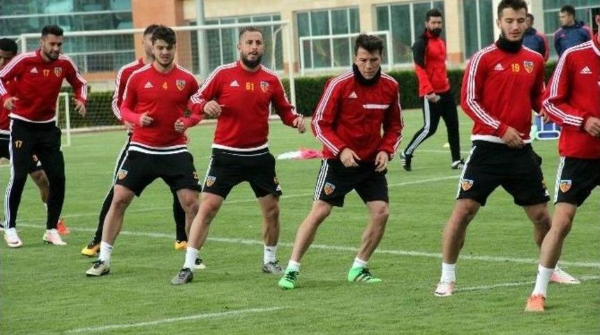 Hakan Kutlu: "beşiktaş Ma&ccedil;ına Galibiyet İ&ccedil;in Gideceğiz&rdquo;