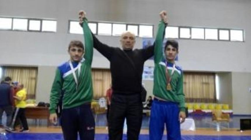 Kartepeli G&uuml;reş&ccedil;iler Sivas Yolcusu