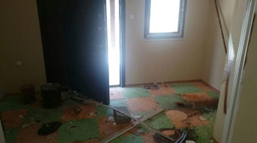 &Ccedil;ocuk K&uuml;lt&uuml;r Ve Sanat Merkezi&rsquo;ne &Ccedil;irkin Saldırı