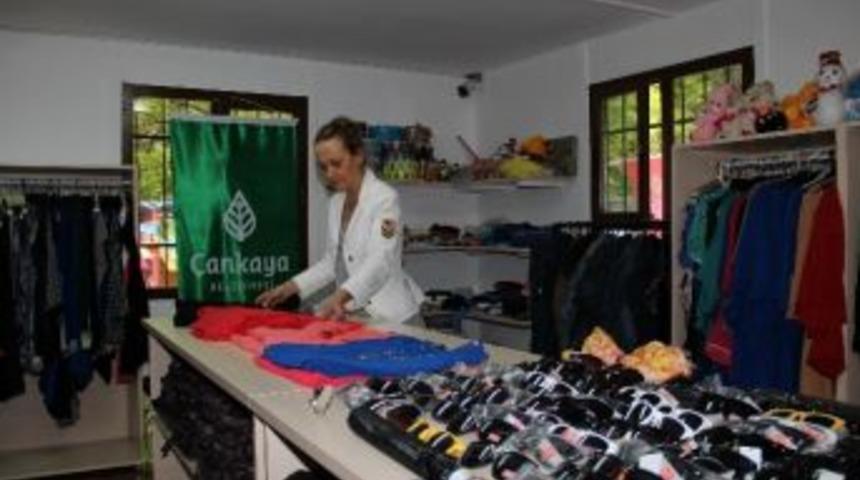 Yarım Elma Mağazası Yeni Adresine Taşındı