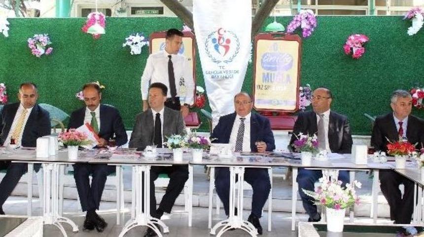 &Uuml;nilig Şenliği Başlıyor