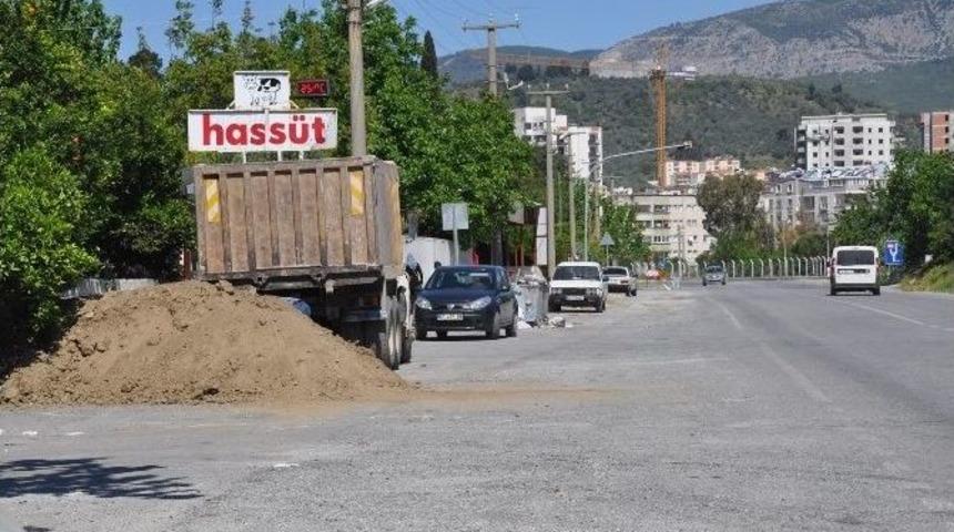 S&ouml;ke&rsquo;de Feci Kaza: 3 &Ouml;l&uuml; 1 Yaralı