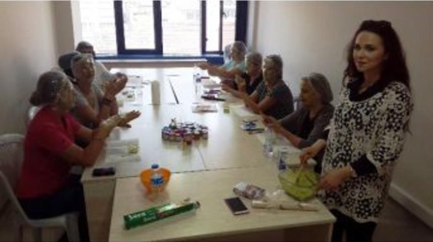 Kendi Kremlerini Kendileri &Uuml;retiyorlar