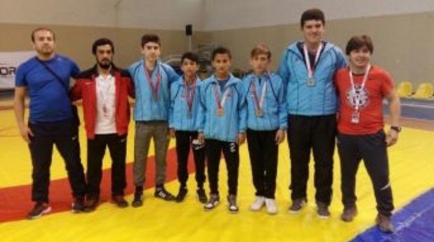 G&uuml;reş&ccedil;iler Sivas Vizesi Aldı