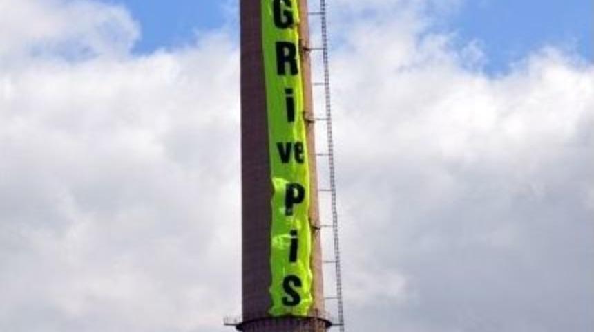 Soma&rsquo;da 280 Metrelik Santral Bacasında Eylem