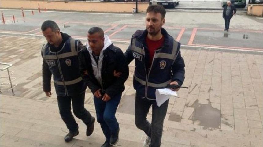 Yola Sa&ccedil;ılan Kırmızı Mercimekler Yakayı Ele Verdirdi