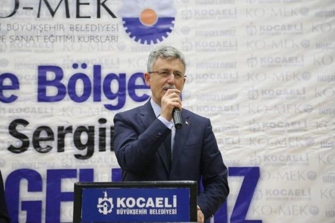 Ko-mek Kursiyerleri Sezon Sonu Sergisi G&ouml;lc&uuml;k&rsquo;te A&ccedil;ıldı