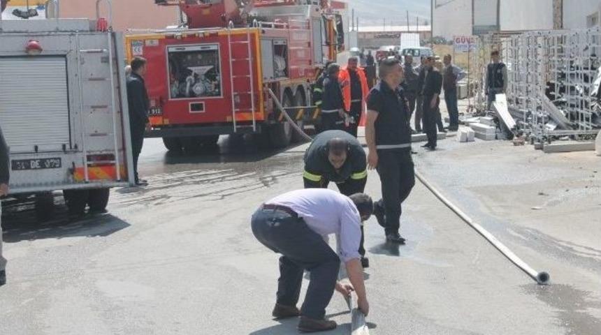 Niğde&rsquo;de İş Yerinde &Ccedil;ıkan Yangın Maddi Zarara Yol A&ccedil;tı