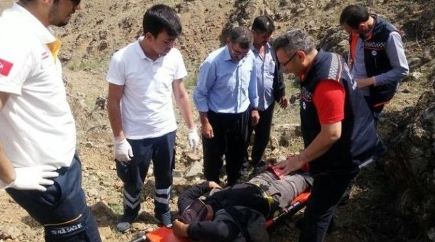 Dağda Ayağı Kırılan &Ccedil;oban Kurtarıldı