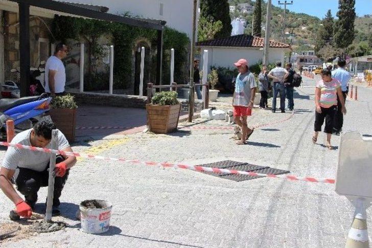 Arazisinden Geçen Caddeyi Zincirle Kapadı G2