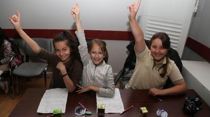 Başkan Kesimoğlu &Ouml;ğrencilerin Sorularını Yanıtladı