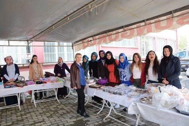 Sungurlu’da Lösev Yararına Kermes