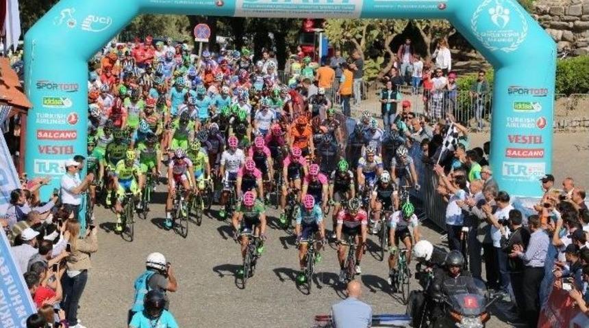 Sel&ccedil;uk&rsquo;un Trafiğine &rsquo;cumhurbaşkanlığı Bisiklet Turu&rsquo; Ayarı