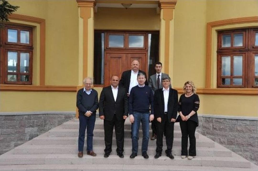 Albay İbrahim &Ccedil;olak&rsquo;ın Torunu Şehir M&uuml;zesini Ziyaret Etti