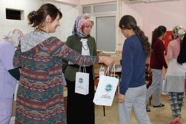 Sarıcakaya’da Kişisel Temizlik Ve Çocuk Bakımı Bilgilendirme Eğitimi