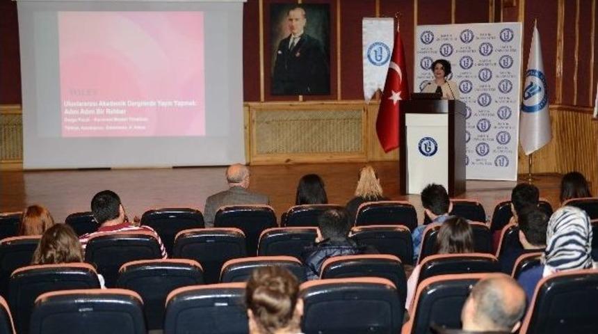 B&uuml;&rsquo;de Akademik Yayın &Ccedil;alıştayı Ger&ccedil;ekleştirildi
