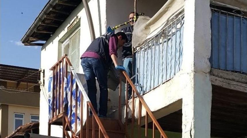 2 &Ccedil;ocuk Babasının Sır İntiharı