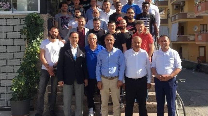 Alanyaspor&rsquo;lu Oyuncular Yemekte Buluştu